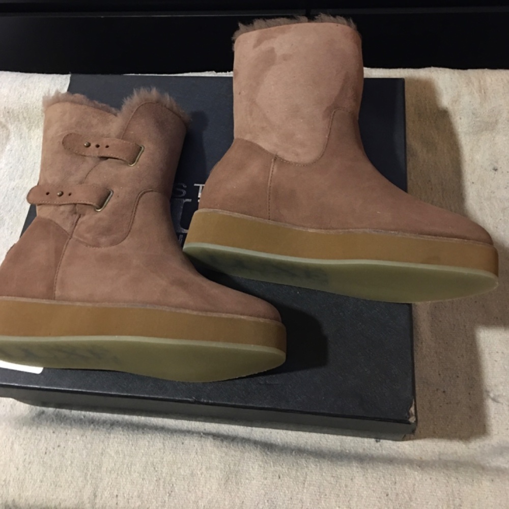 Fall/winter boots - Picture 3 of 4